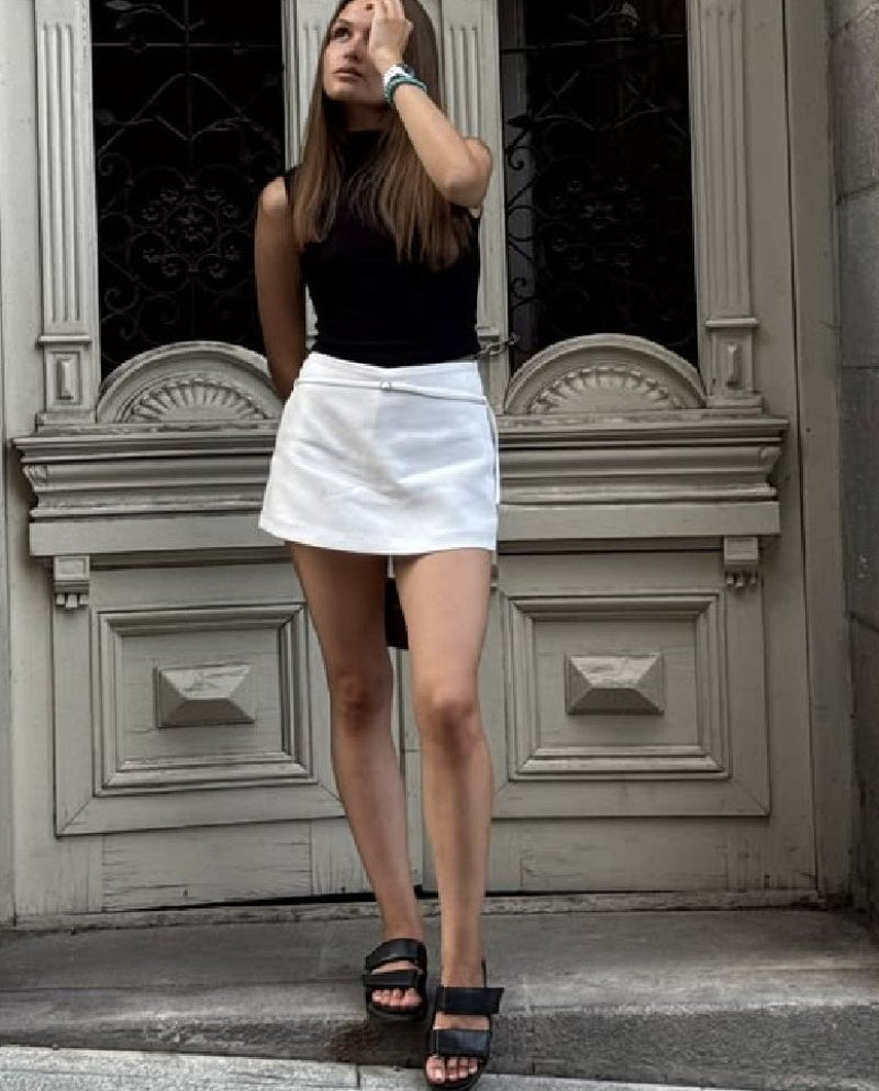 ZEYA Lola Side Zip Skort with Belt in White