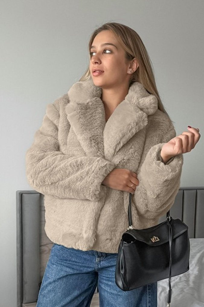ZEYA - Catherine Short fluffly Coat