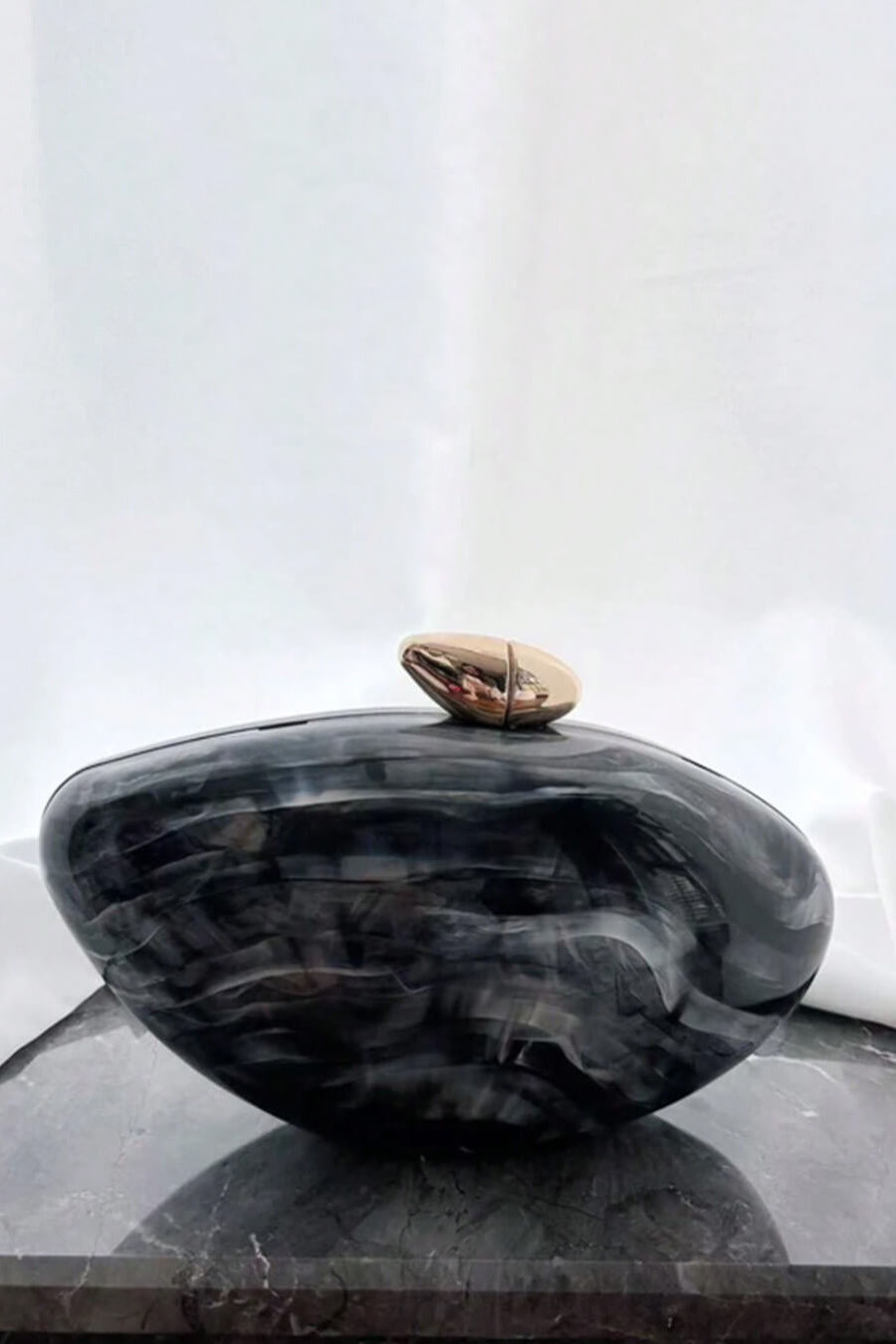 ZEYA - Miriam Shell-Shaped Acrylic Clutch