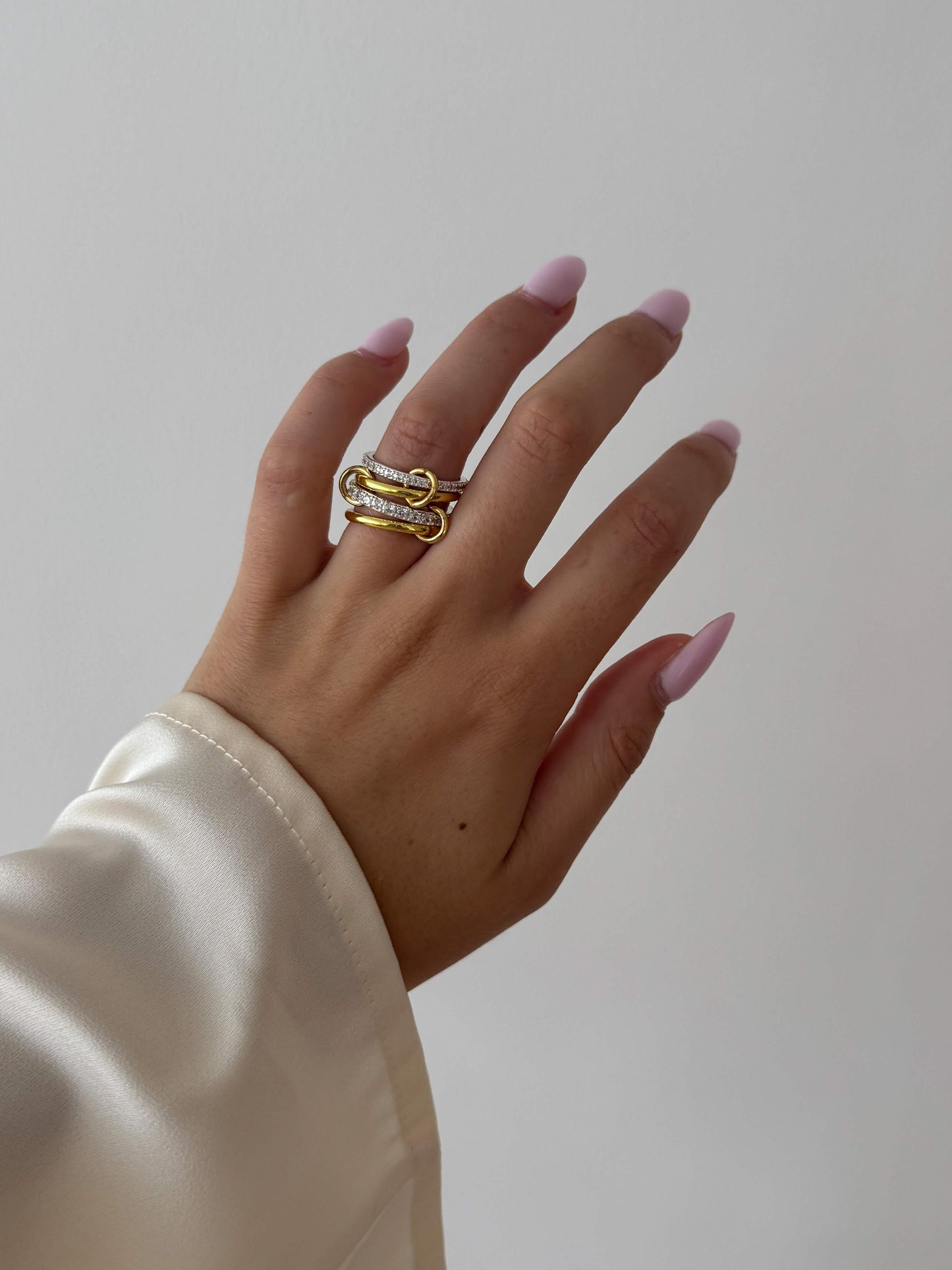 Ramona Rhinestone Stablet Ring