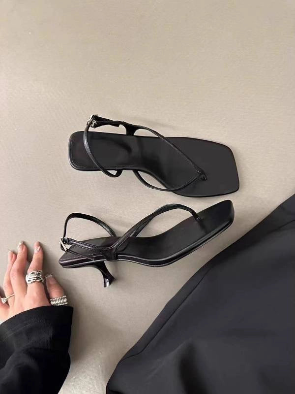 Celeste minimalistiske høyhælte sandaler