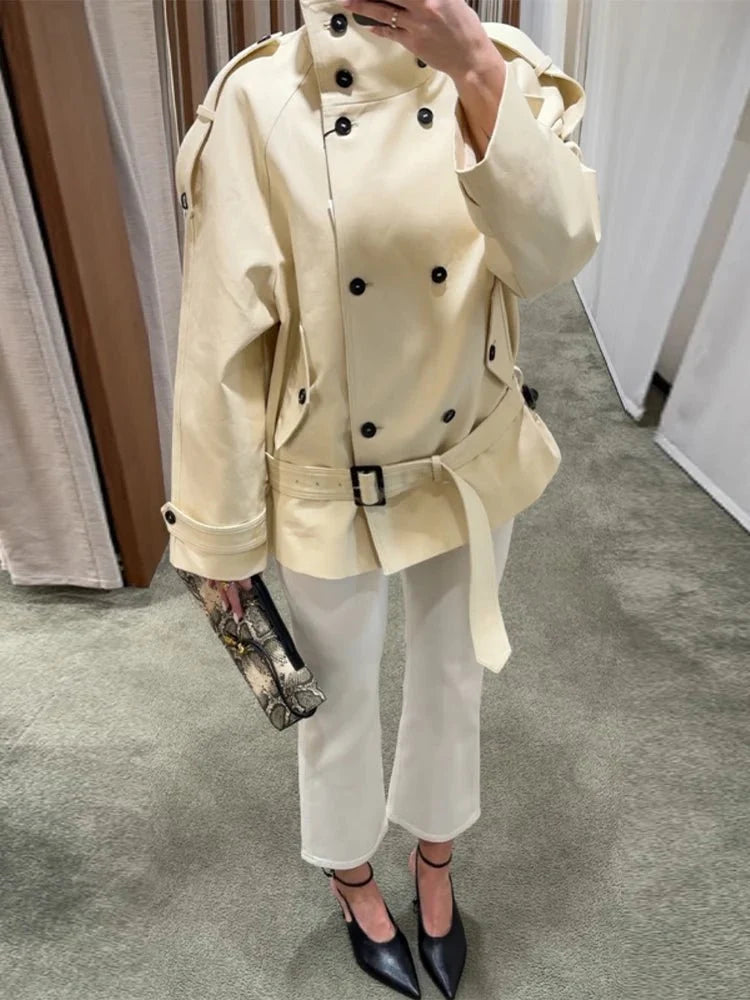 Ella Skreddersydd Trenchcoat med Ståkrage