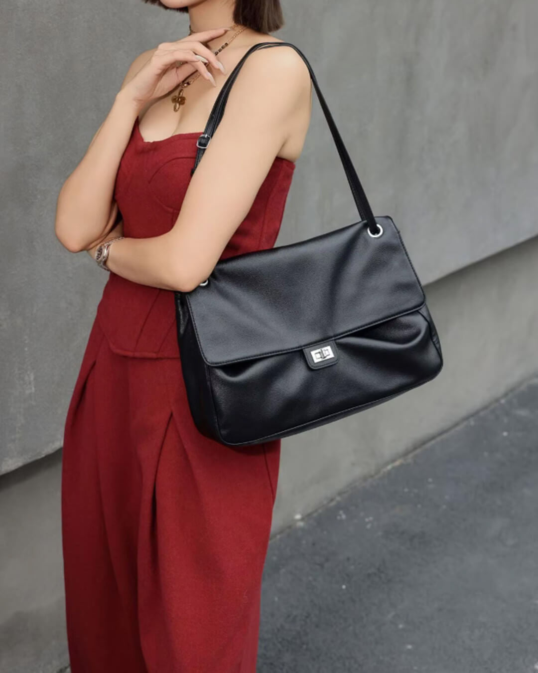 Ava Maxi Flap Skinn Skulderveske