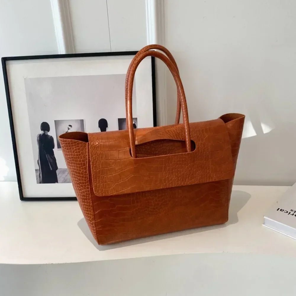 Amelia preget skinn tote