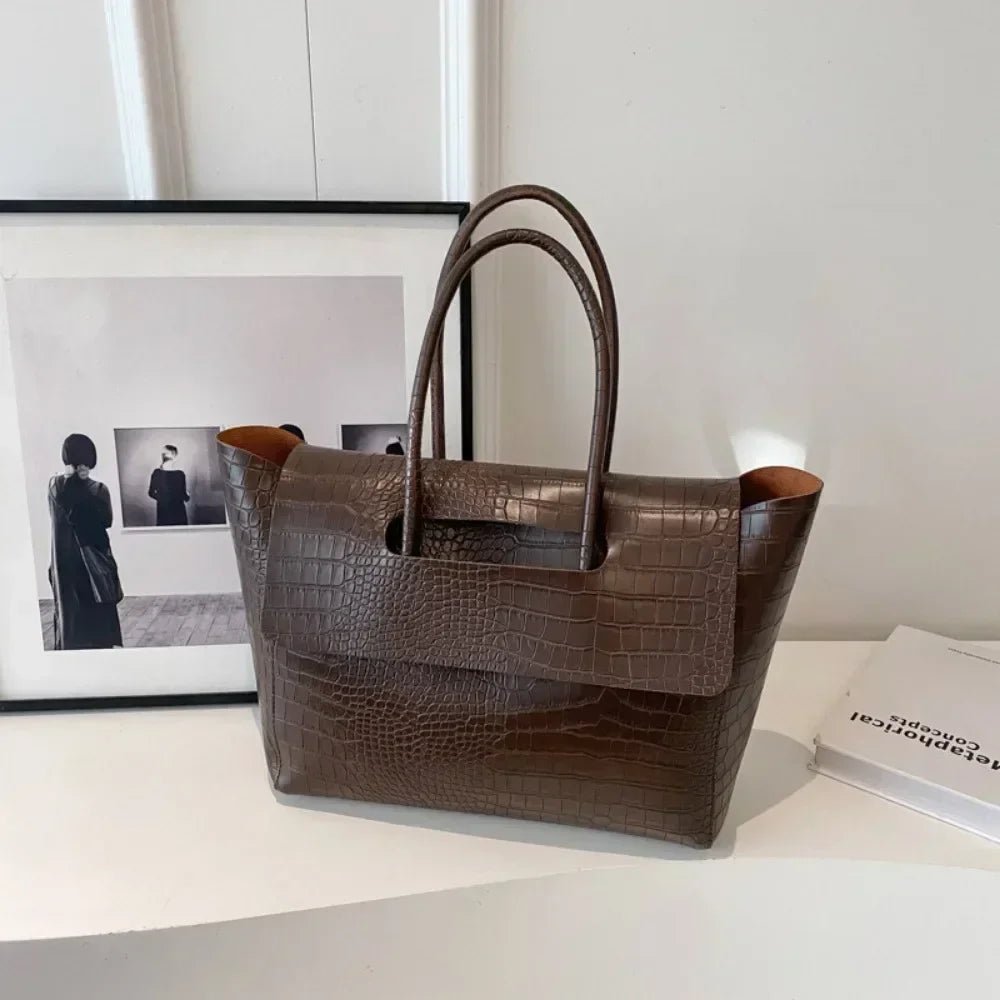 Amelia preget skinn tote
