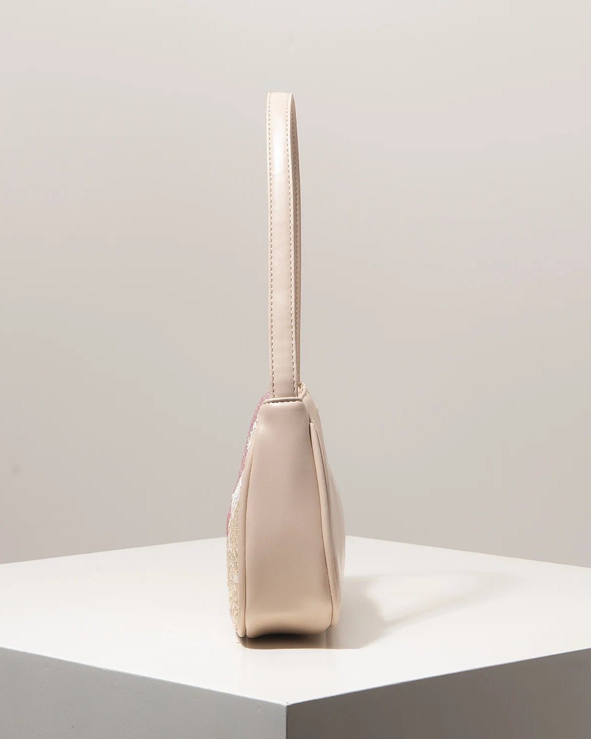 Sophia brodert skulderveske med paljetter