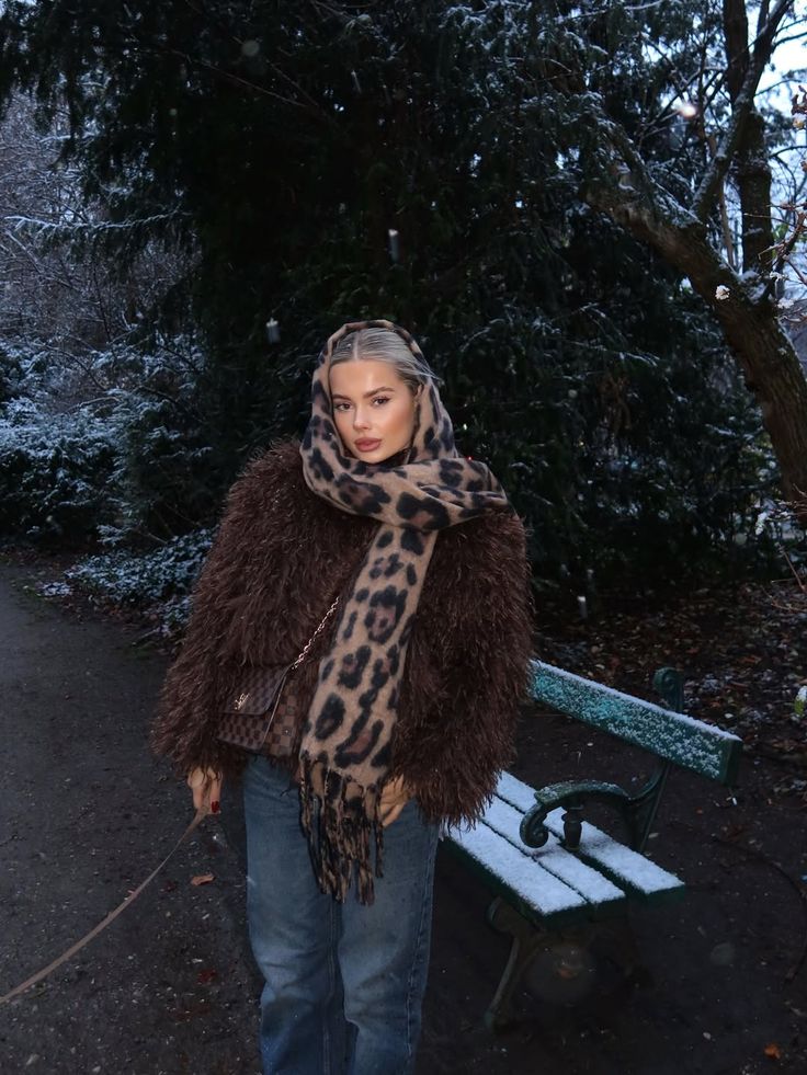 Afroza fuskepels kåpe