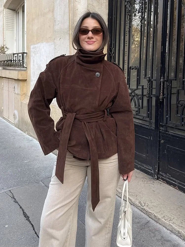 Josie trenchcoat i imitert semsket skinn med høy krage