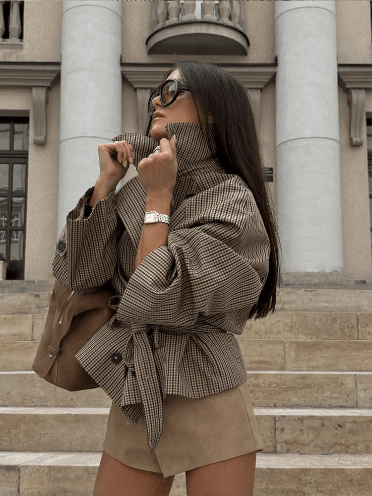 Fiona rutete trenchcoat med høy krage