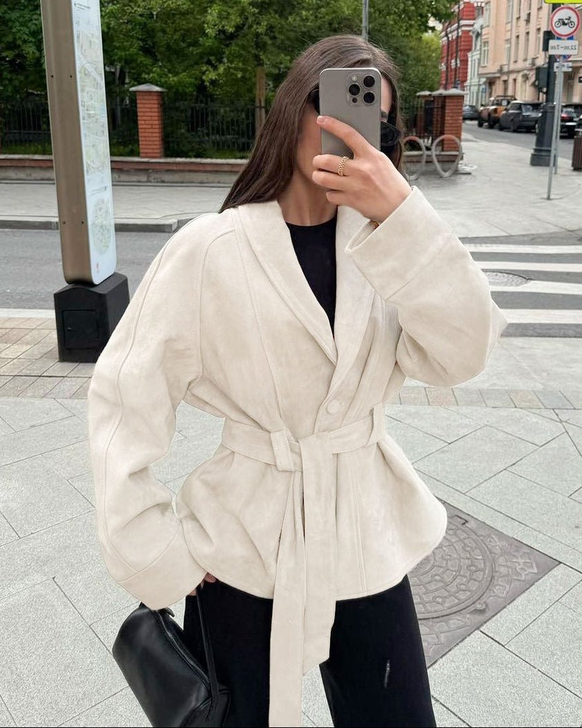 Annie beltebelagt trenchcoat i semsket skinn