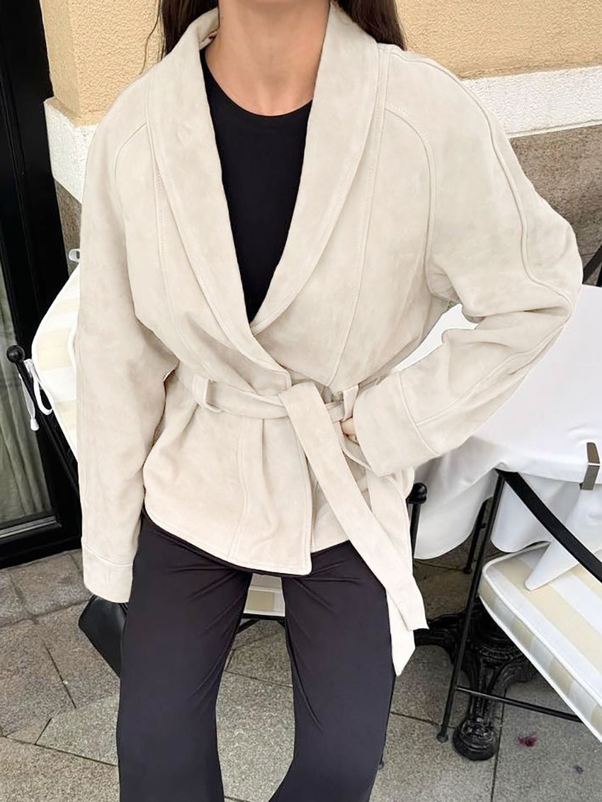 Annie beltebelagt trenchcoat i semsket skinn