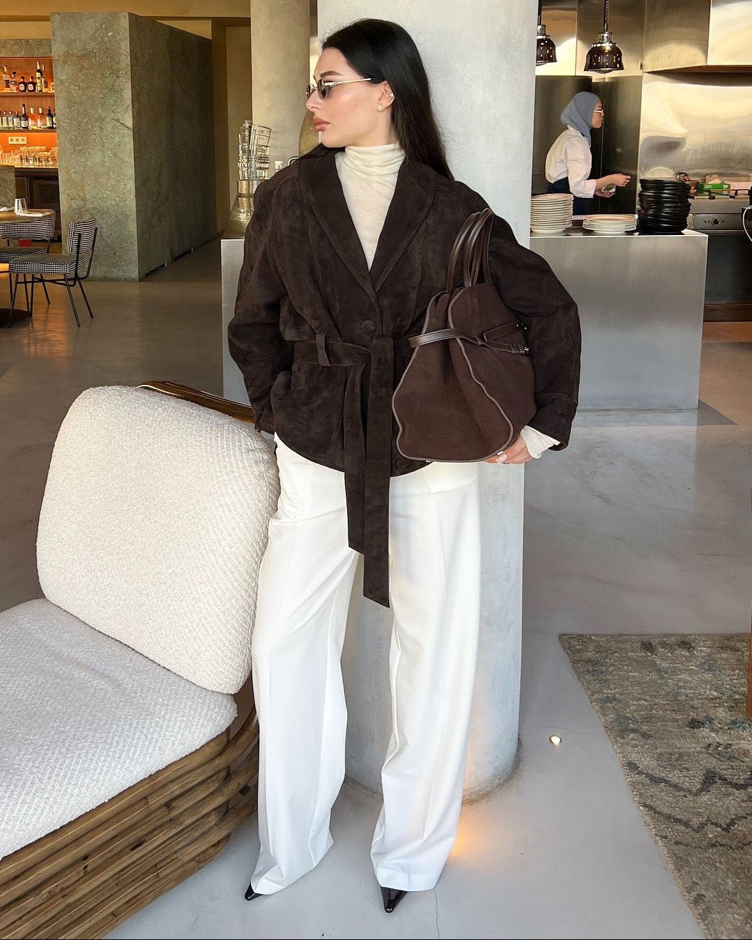 Annie beltebelagt trenchcoat i semsket skinn