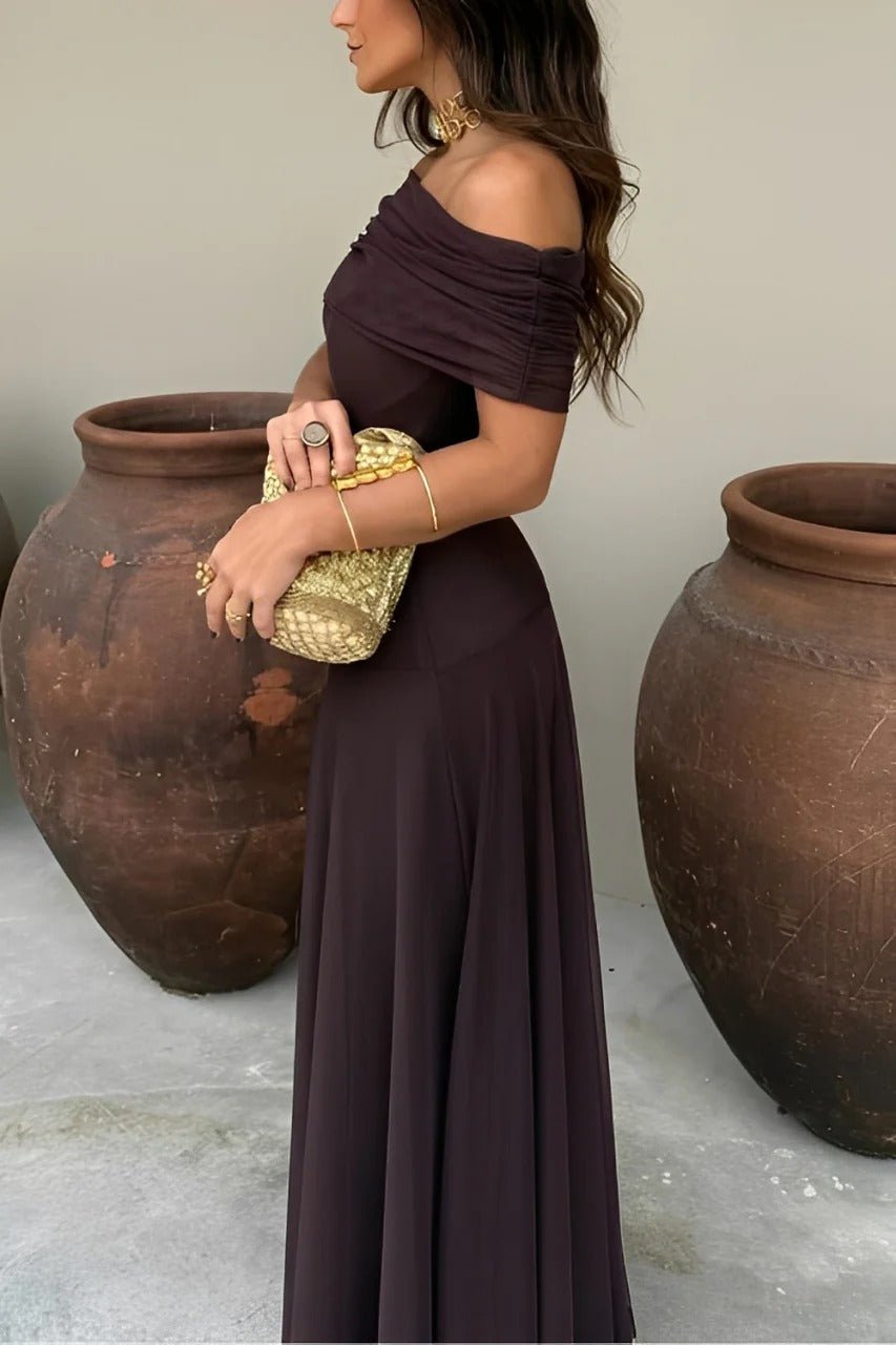 Cecile off-shoulder rynket maxikjole