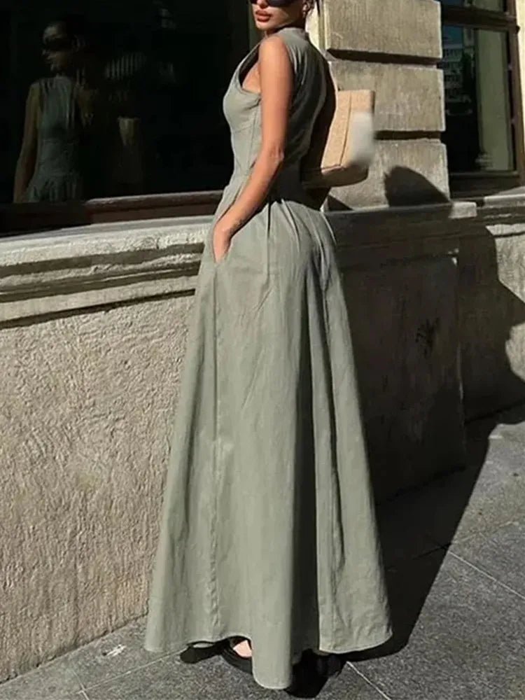 Celia ermeløs midikjole