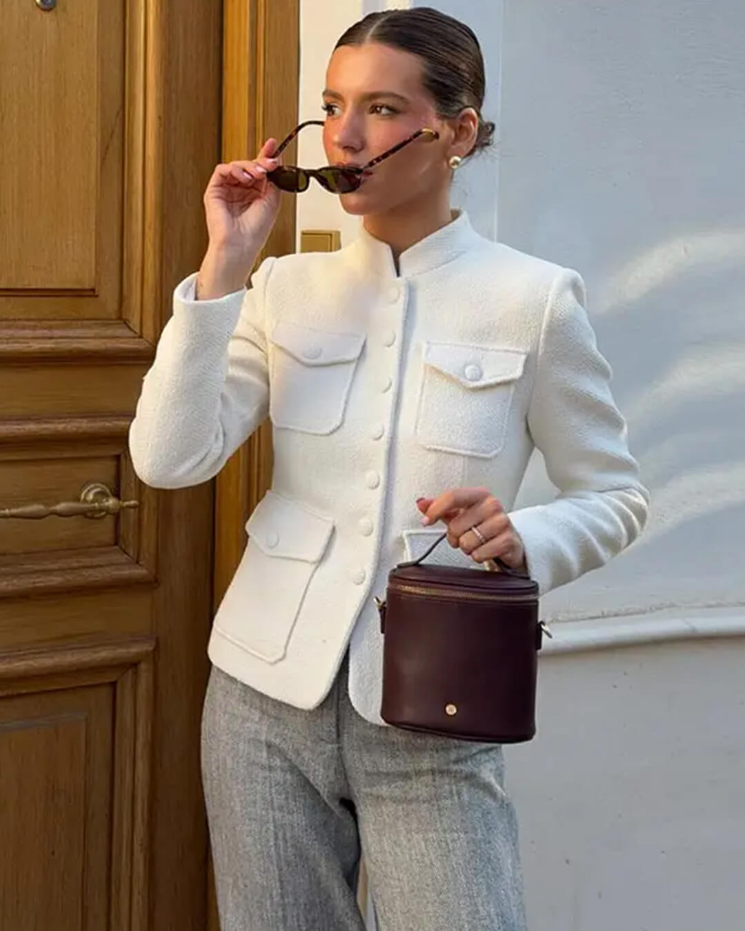 Anna blazer med ståkrage og klafflommer