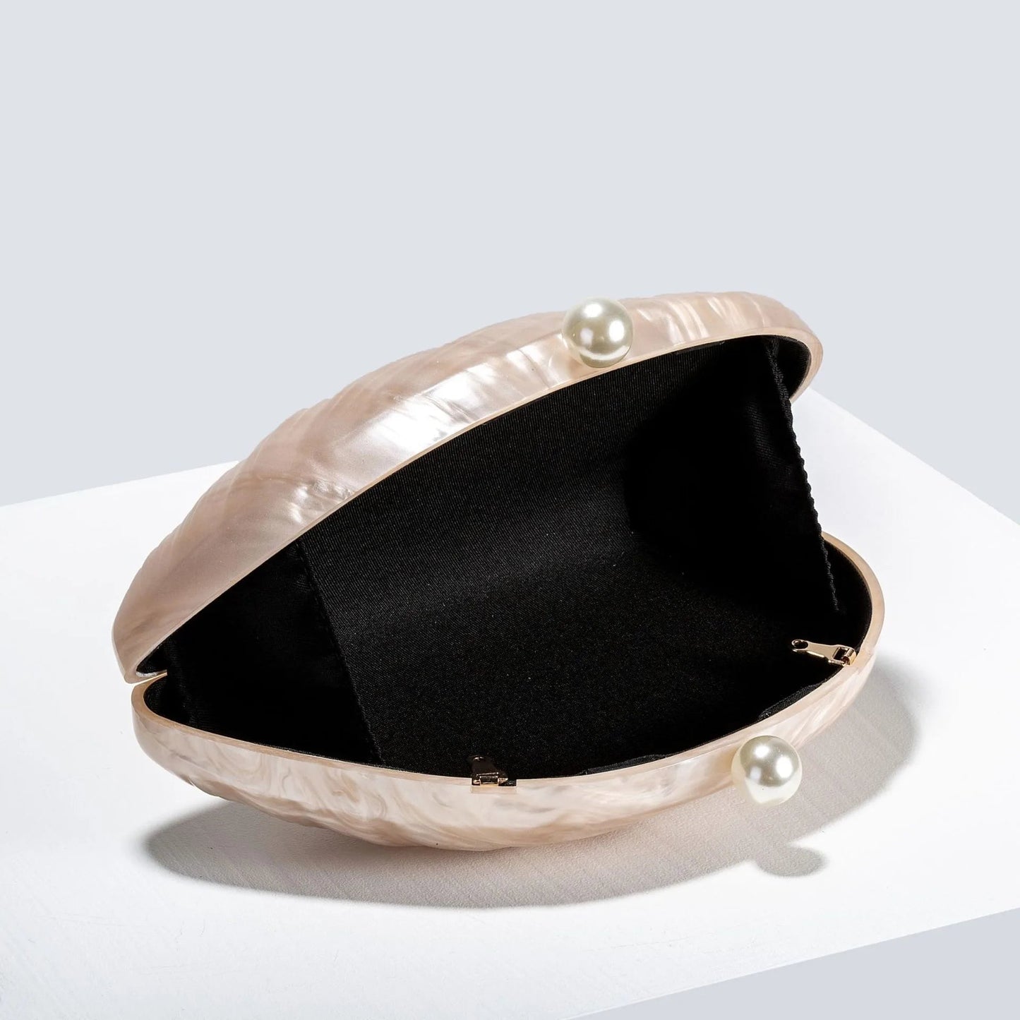 Sophia Skjell Clutch