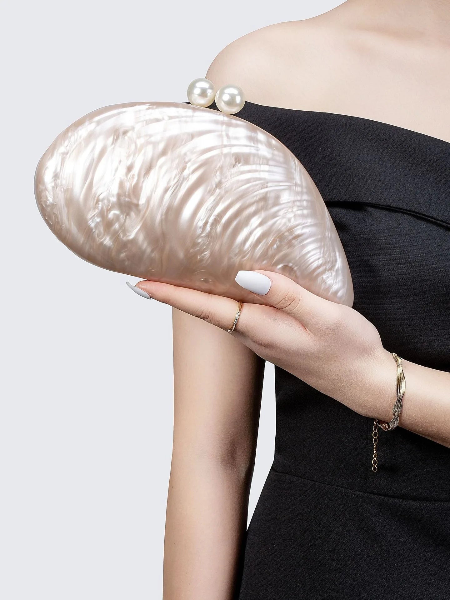 Sophia Skjell Clutch