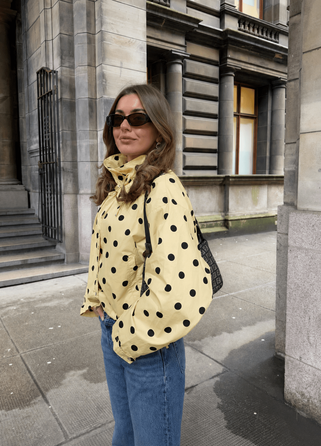 Linda snorjakke med polkadotter