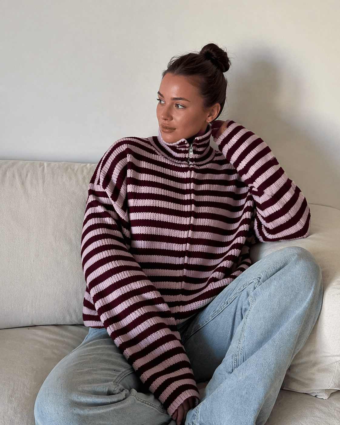 Leah stripet strikkegenser med høy hals