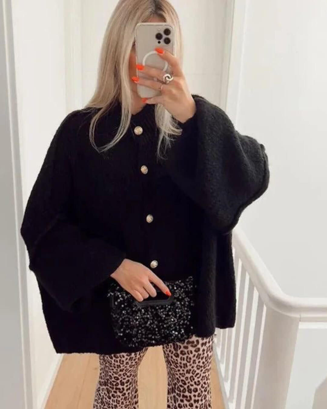 Laura Lang Cardigan Strikk