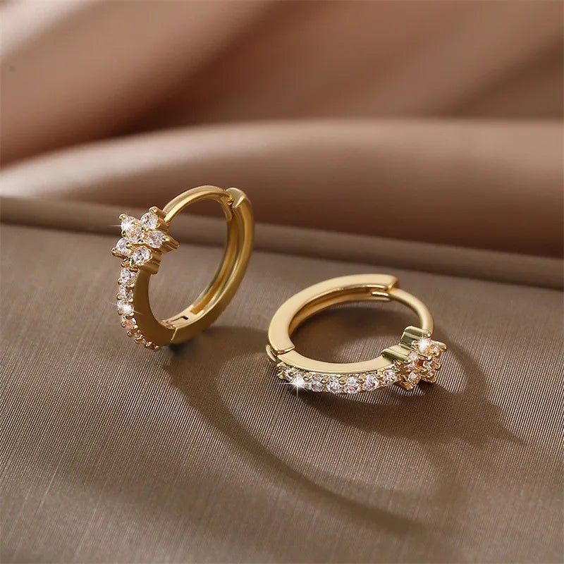 ZEYA - Clara Flower Hoop Piercing