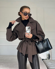 Dianna kort trenchcoat med belte
