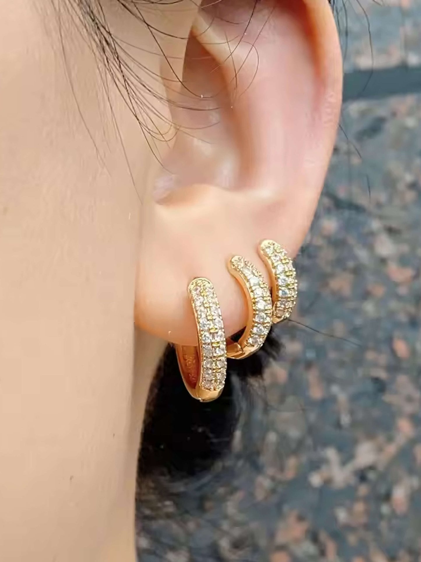 ZEYA - Juliette - Earrings with Zirconia Stones, Minimalist Hoop Design for Women
