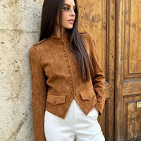 Kate cropped kåpe i imitert semsket skinn med knapper
