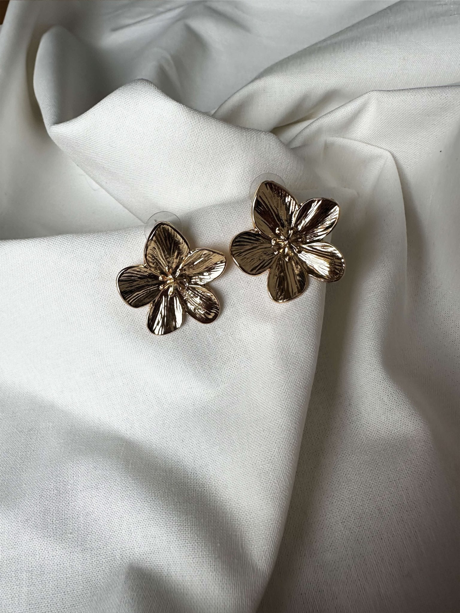 ZEYA - Lea flower Earrings