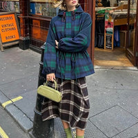 Linda oversized rutete snørejakke