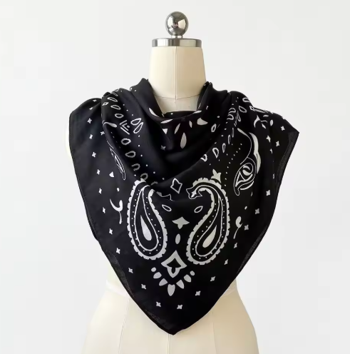 Reese Paisley Strikket Bandana Skjerf