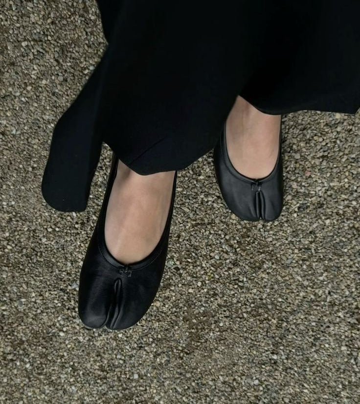 ZEYA - Sally Split Toe Ballet Flats