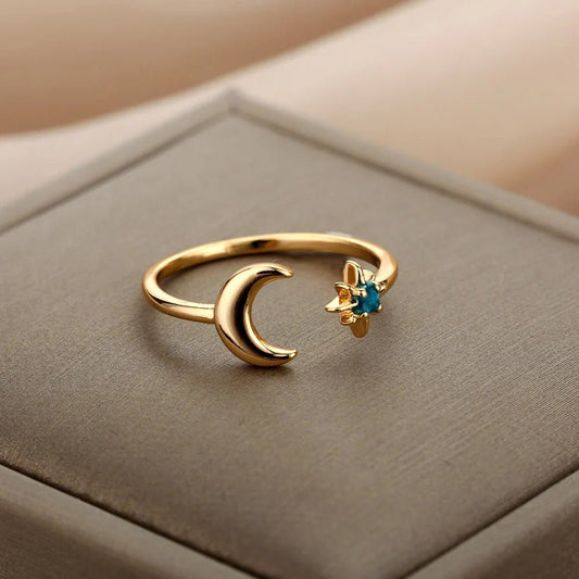 ZEYA - Sofia Moon and Star Ring